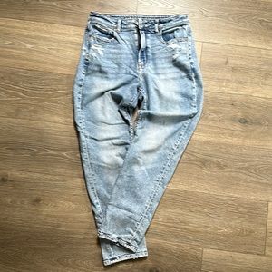 American Eagle Mom Jeans